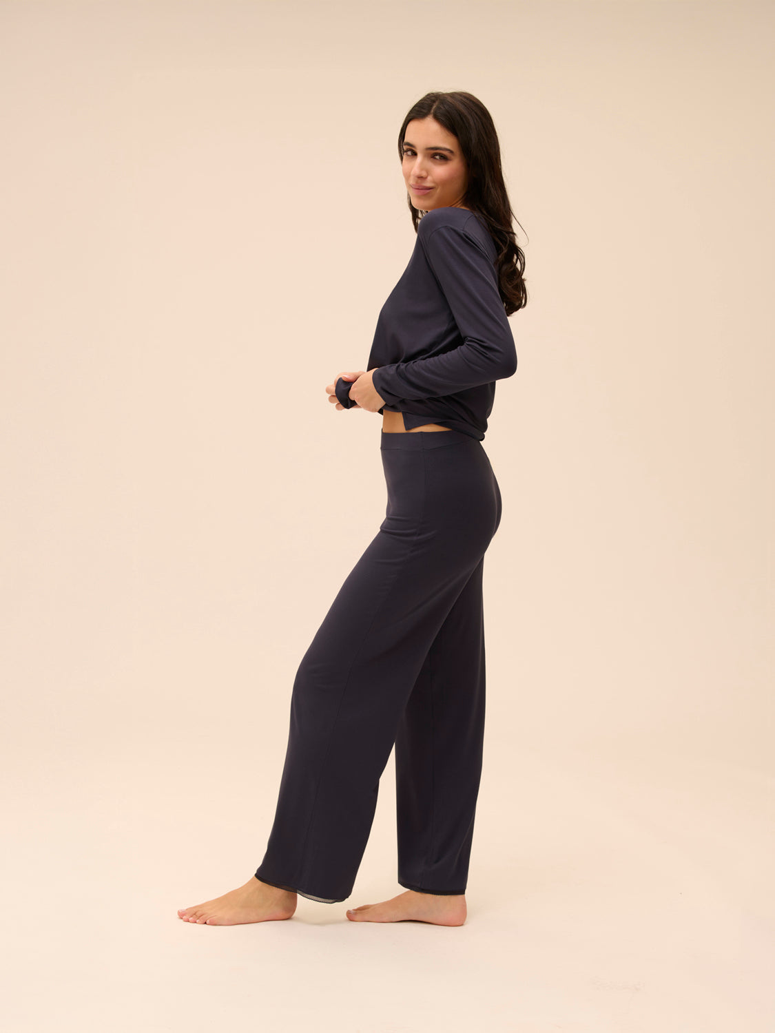 Aurore Simone perele loungerwear- 1C9660- Pant Black/ Poseidon Blue/full moon