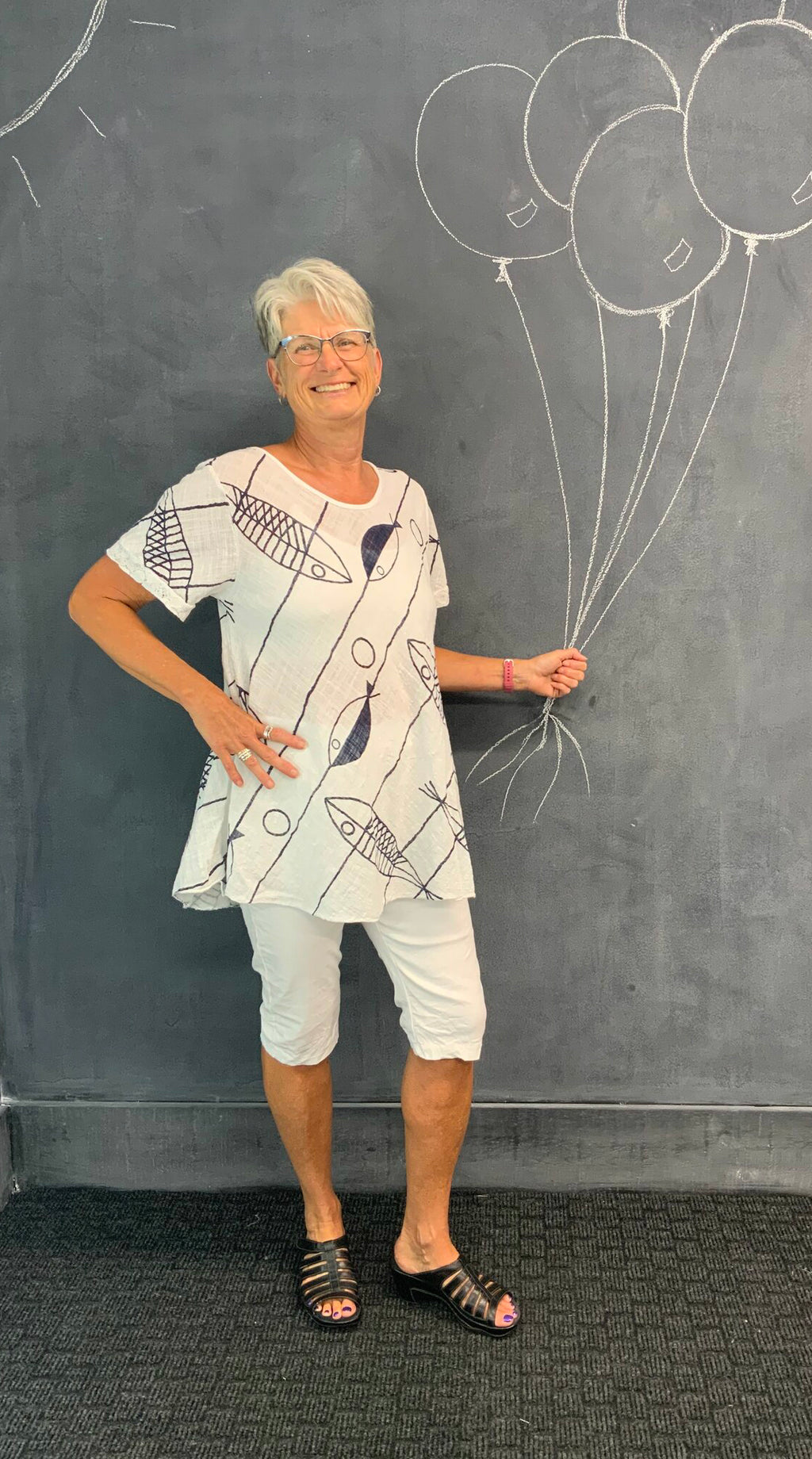 LK 9145 F – LACE BACK FISH PRINT TOP- Plum Loco