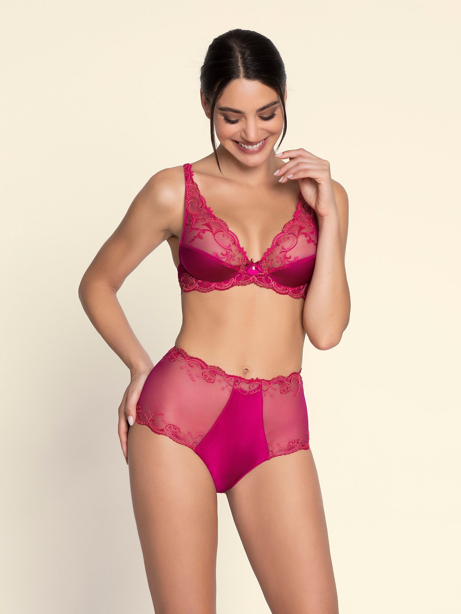 LISE CHARMEL Glam triangle- SPLENDEUR SOIE- Marine/Splendeur Carmin- ACC7480