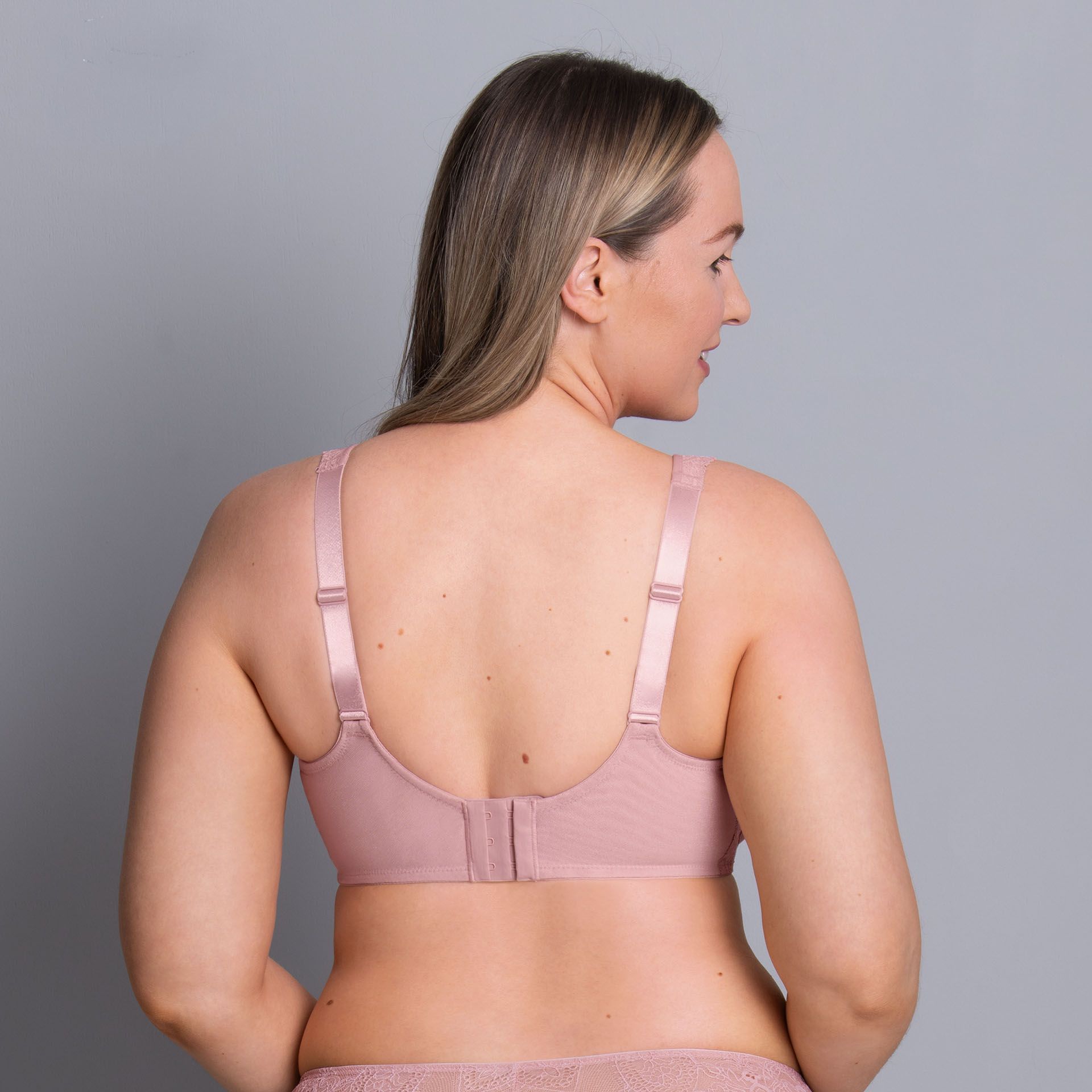 Selma Wireless Soft Bra 5631 with Spacer Cups in Rosewood – The Halifax Bra  Store
