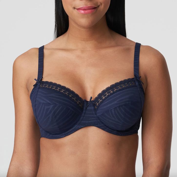 Prima Donna Seamless Satin Bra, 30F, Natural Ivory : PrimaDonna: :  Clothing, Shoes & Accessories